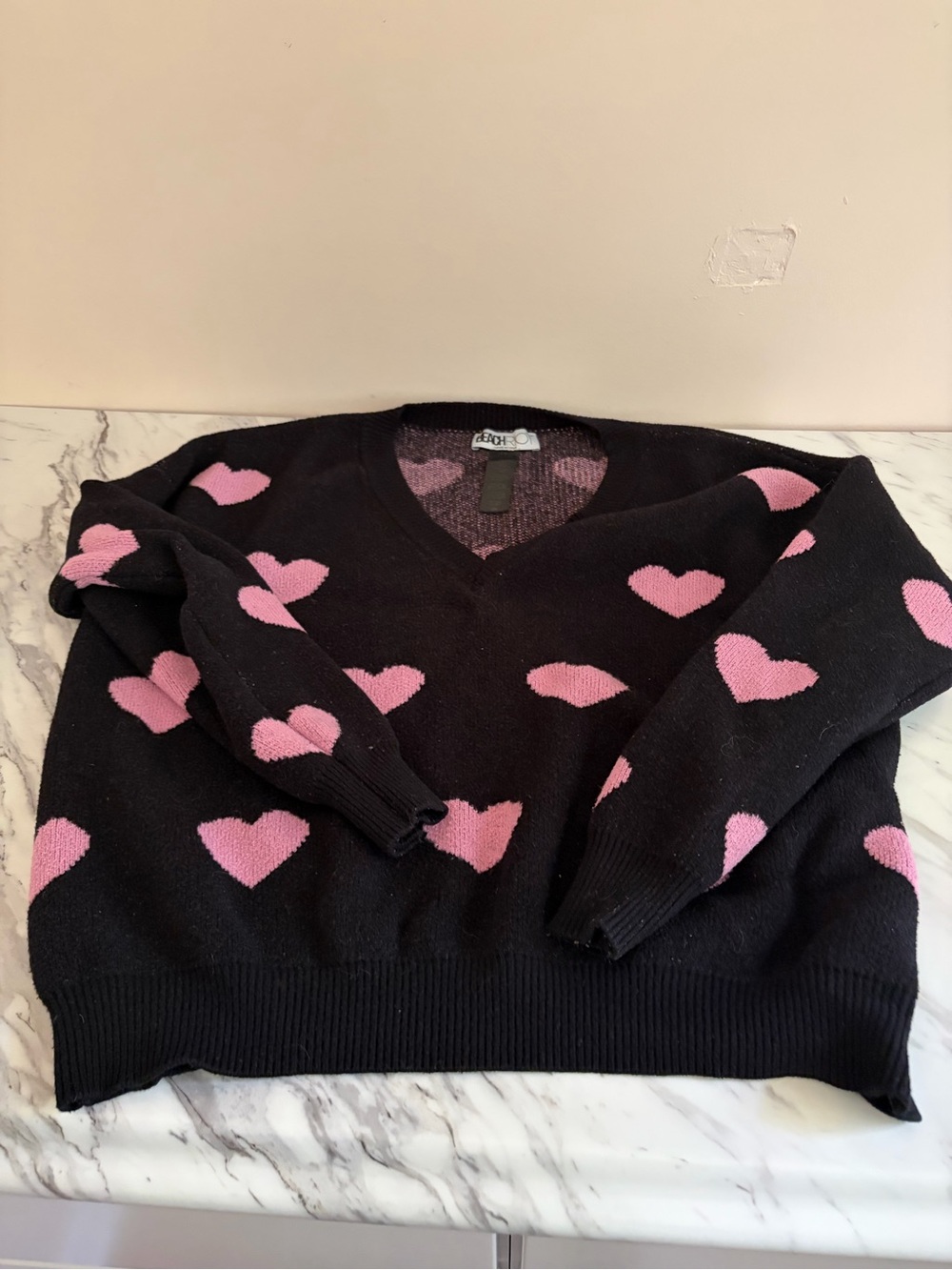 Beach Riot x Anthropologie Black V-Neck Sweater with Pink Heart Motif oversized